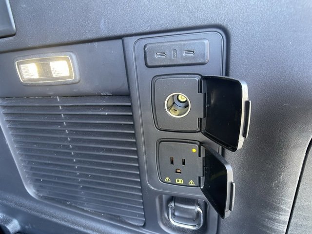 Certified 2025 Ford Expedition Active image 44