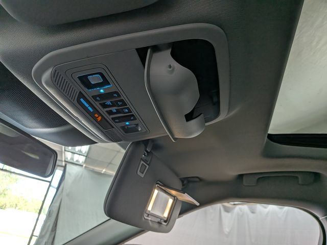 Certified 2020 Ford Explorer XLT w/ Equipment Group 202A AWD/4WD image 17