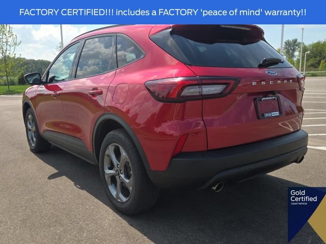Certified 2025 Ford Escape ST-Line Select AWD/4WD image 18