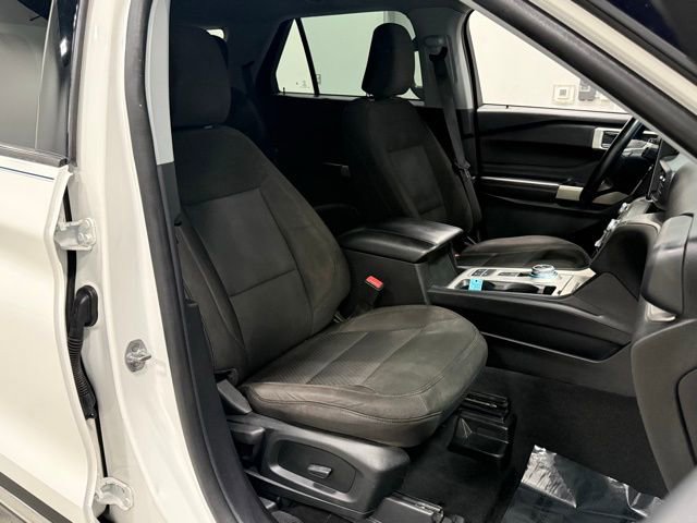 Certified 2022 Ford Explorer XLT image 38