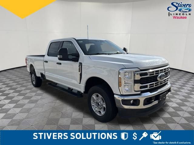 Certified 2025 Ford F350 XLT AWD/4WD image 3