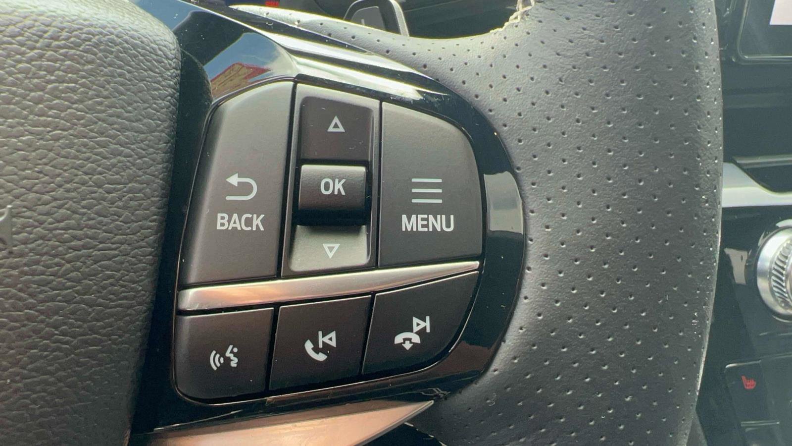 Certified 2022 Ford Explorer ST w/ ST Street Pack image 15