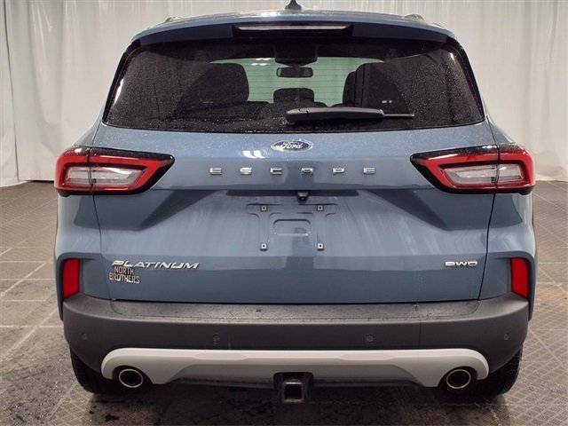 Certified 2023 Ford Escape Platinum w/ Premium Technology Package image 3