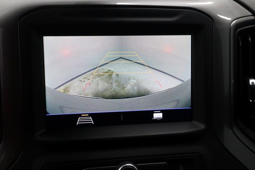 Used 2020 Chevrolet Silverado 1500 Custom w/ Custom Value Package image 9