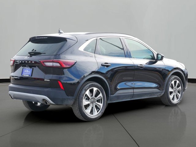 Certified 2025 Ford Escape Platinum image 3