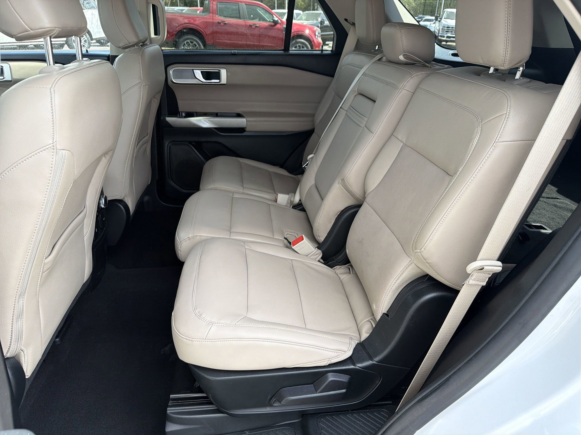 Certified 2023 Ford Explorer Limited image 28