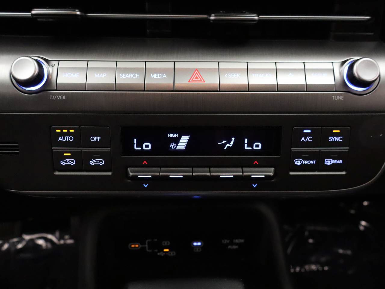 Used 2025 Hyundai Kona SEL FWD image 11