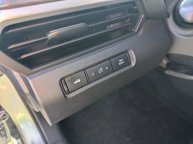 Used 2024 Nissan Altima 2.5 SV image 14