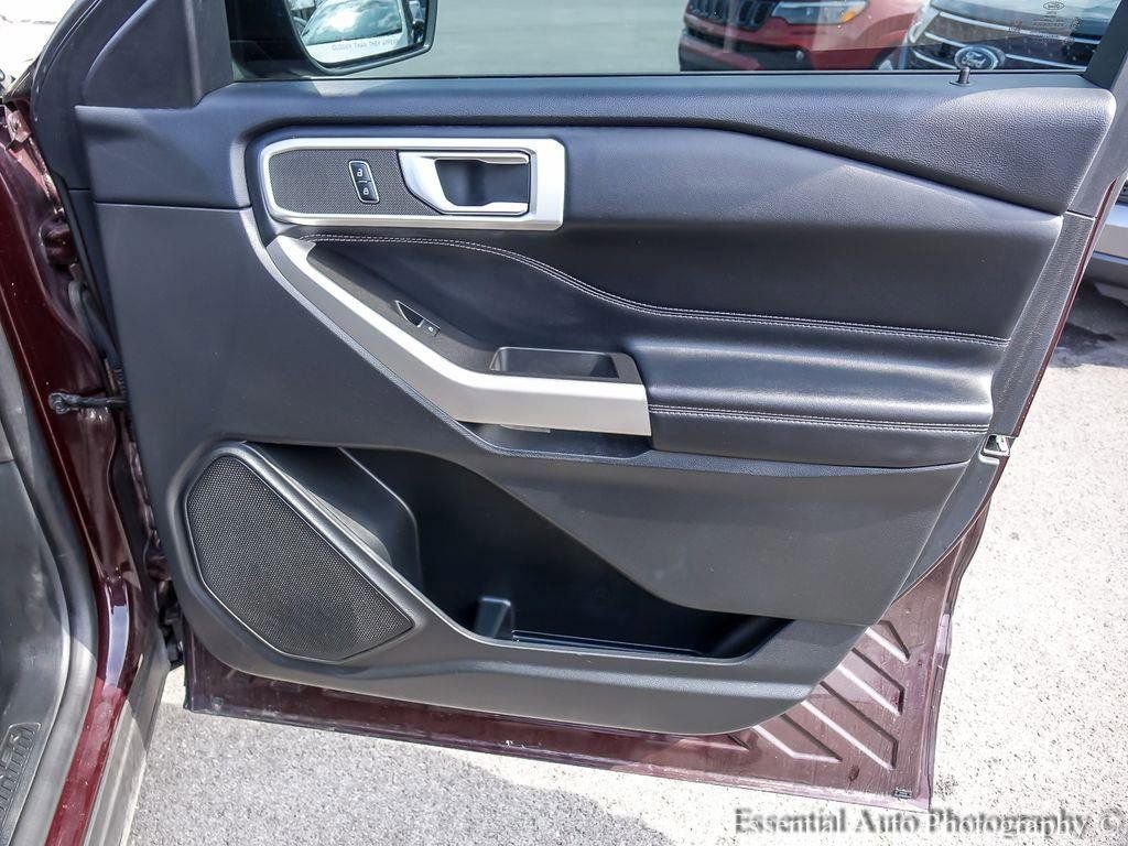 Certified 2022 Ford Explorer XLT w/ Equipment Group 202A image 25