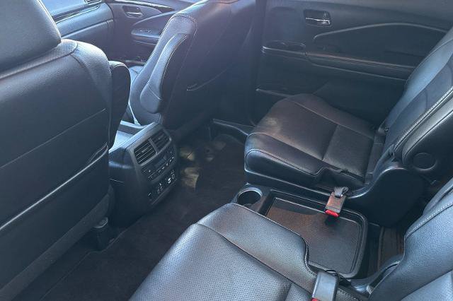 Used 2022 Honda Pilot Elite image 16