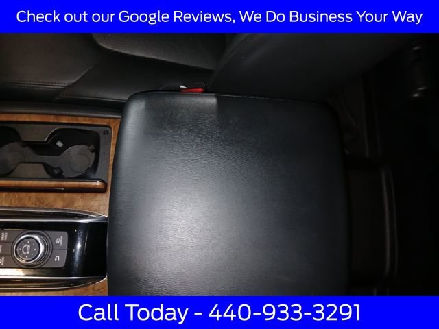 Used 2024 Nissan Armada SL w/ Captain's Chairs Package image 30