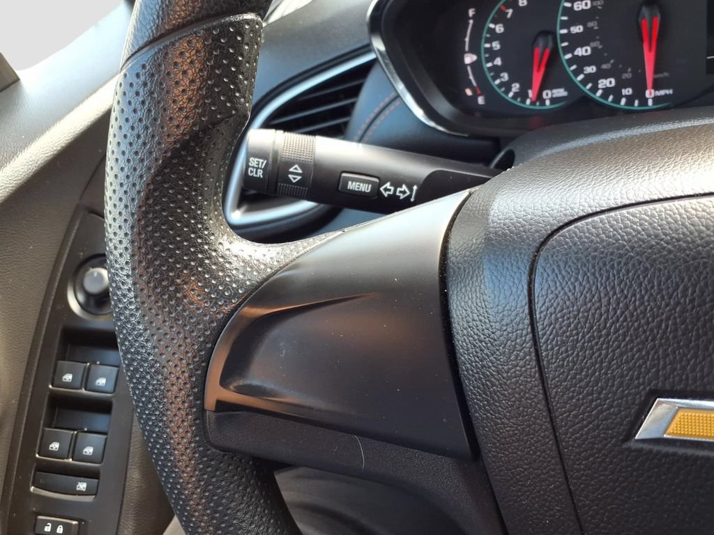 Used 2020 Chevrolet Trax LS FWD image 18