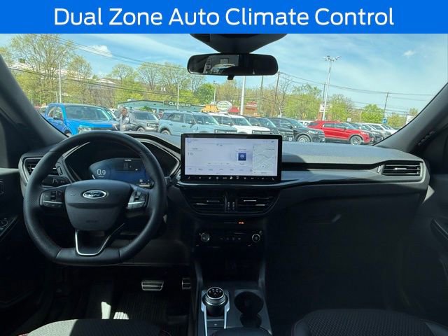 Certified 2023 Ford Escape ST-Line Select w/ Tech Pack #2 AWD/4WD image 3