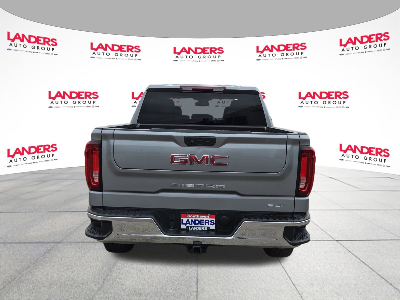 Used 2024 GMC Sierra 1500 SLT image 4