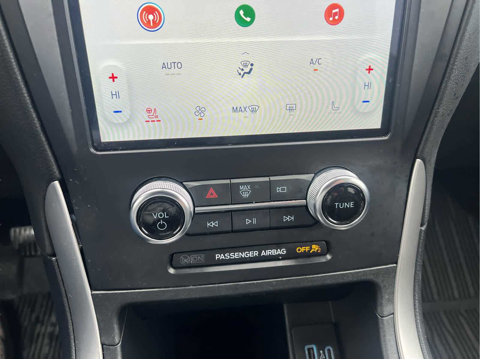 Certified 2024 Ford Edge SEL w/ Convenience Package image 35