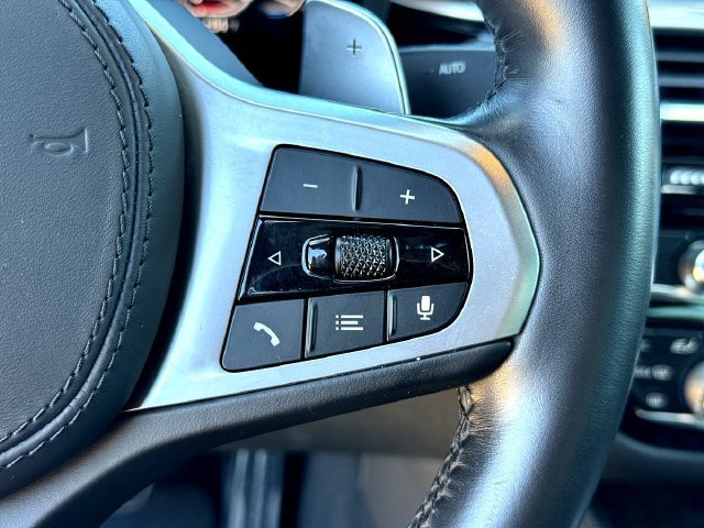 Used 2021 BMW 540i w/ M Sport Package RWD image 13