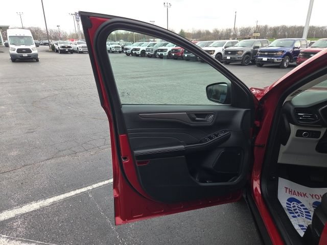 Certified 2023 Ford Escape Active AWD/4WD image 22