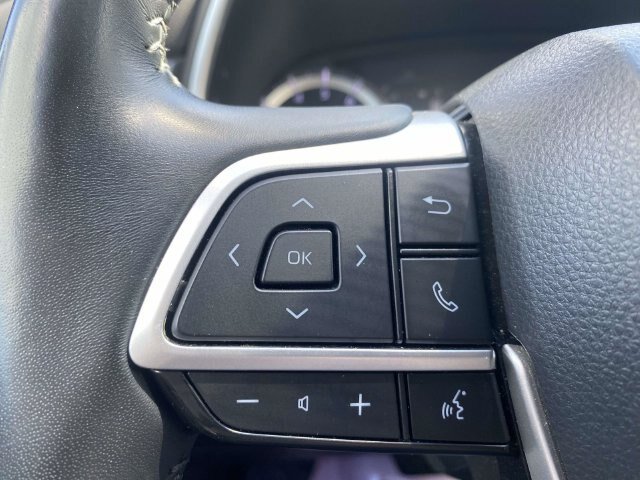 Used 2023 Toyota Highlander XLE FWD image 21