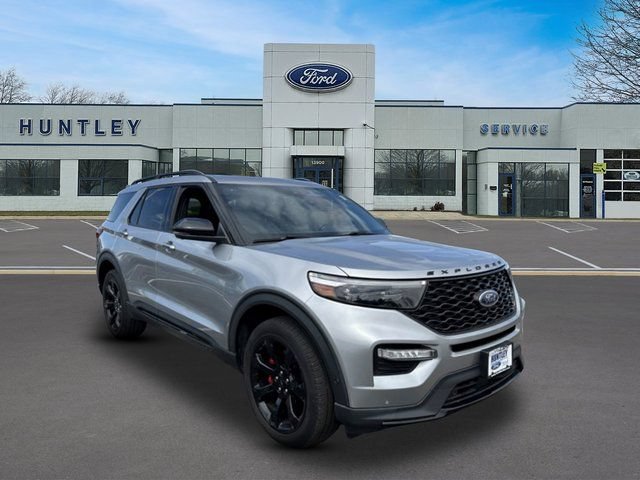 Certified 2023 Ford Explorer ST w/ Equipment Group 401A AWD/4WD image 3