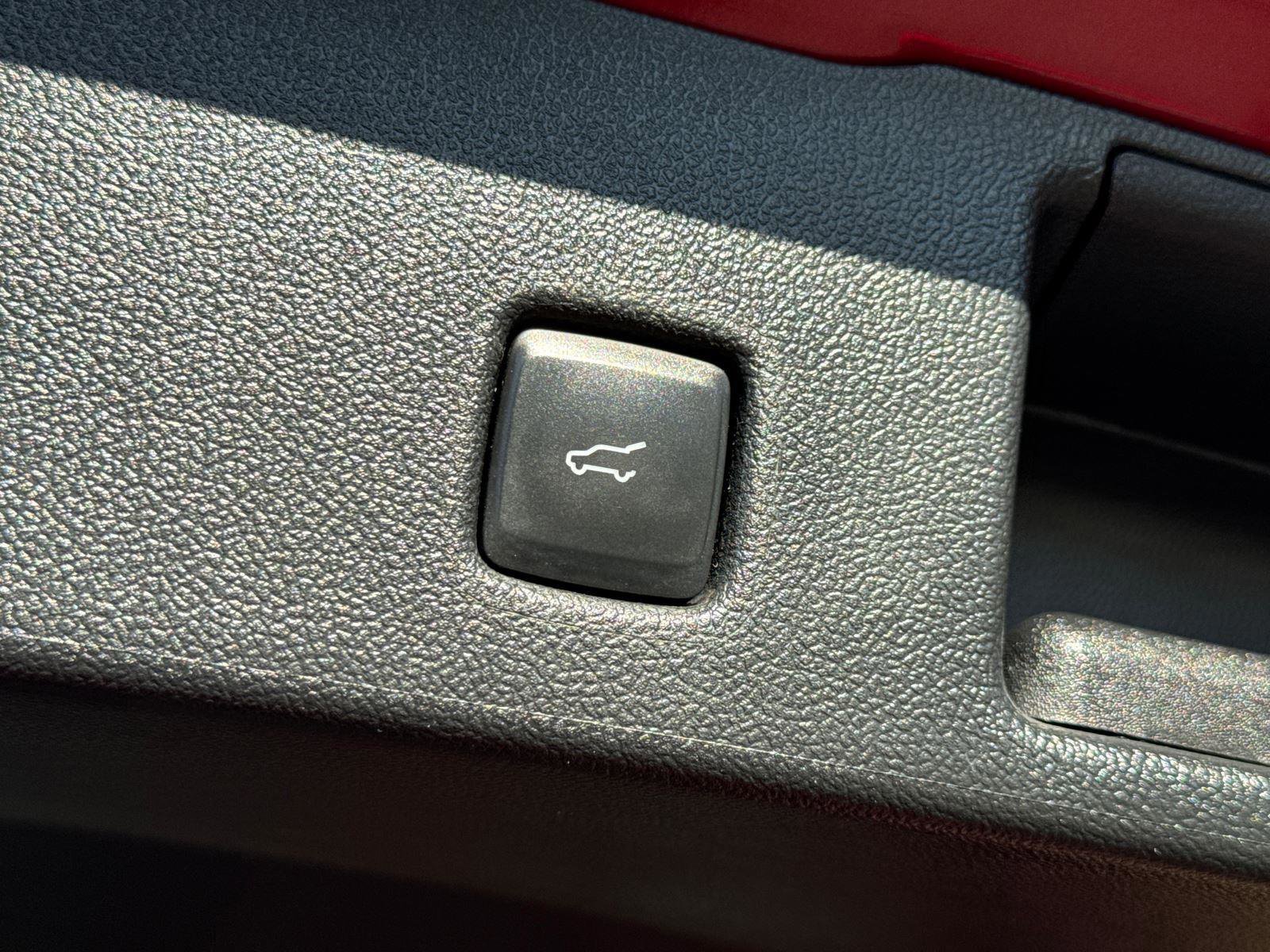 Certified 2023 Ford Escape ST-Line Elite w/ Premium Technology Package image 14