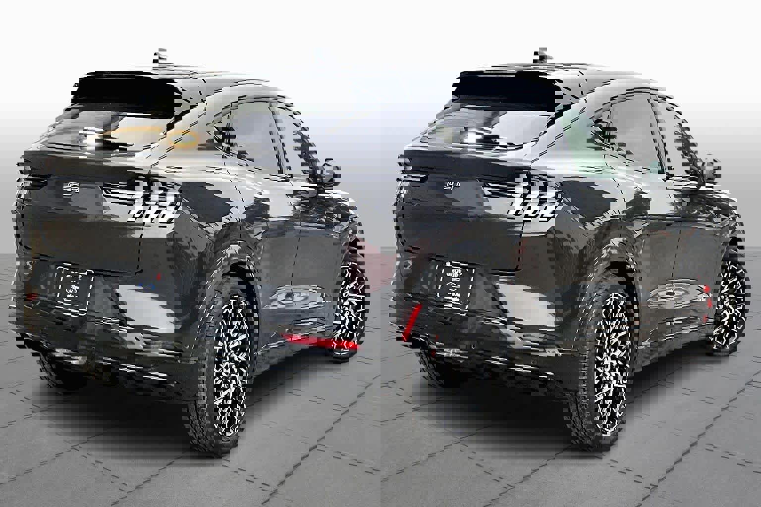 Certified 2021 Ford Mustang Mach-E GT w/ GT Performance Edition image 3