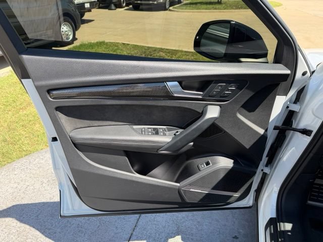 Used 2020 Audi SQ5 Premium Plus w/ Premium Plus Package AWD/4WD image 8