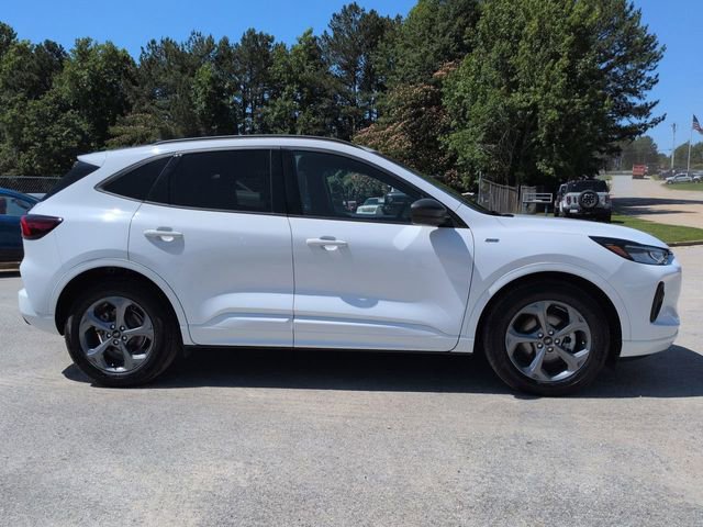Certified 2023 Ford Escape ST-Line w/ Equipment Group 301A FWD image 3