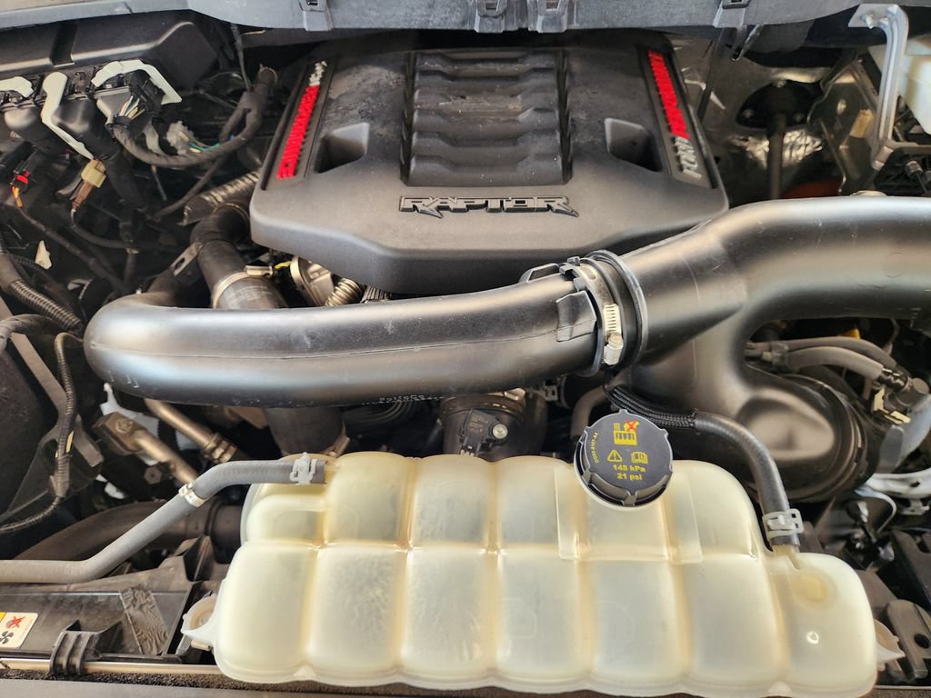 Certified 2022 Ford F150 Raptor w/ Equipment Group 801A High AWD/4WD image 31