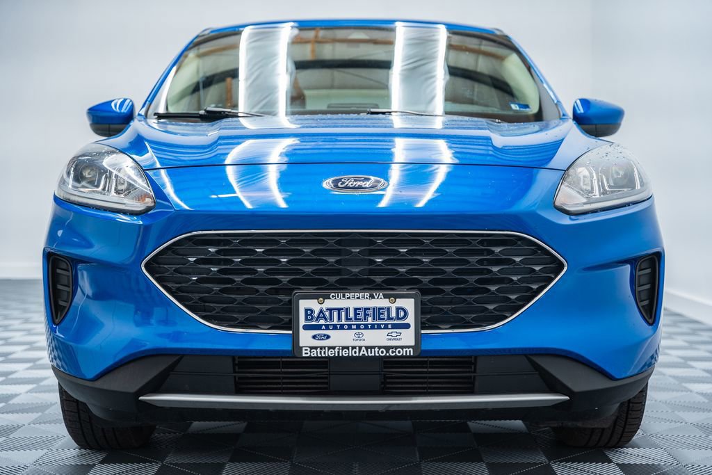 Certified 2020 Ford Escape SE image 5