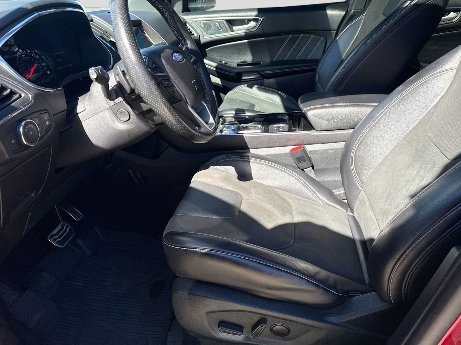 Certified 2020 Ford Edge ST w/ Equipment Group 401A AWD/4WD image 15