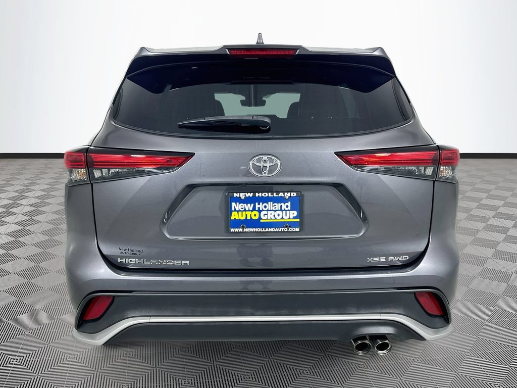 Used 2023 Toyota Highlander XSE AWD/4WD image 9