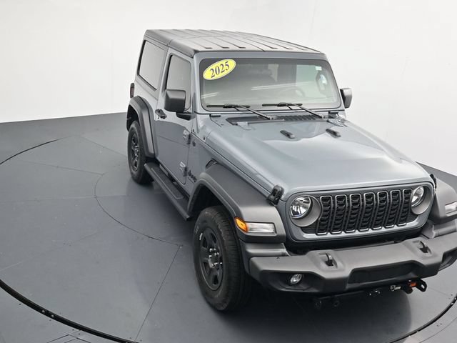 Used 2025 Jeep Wrangler Sport AWD/4WD image 28