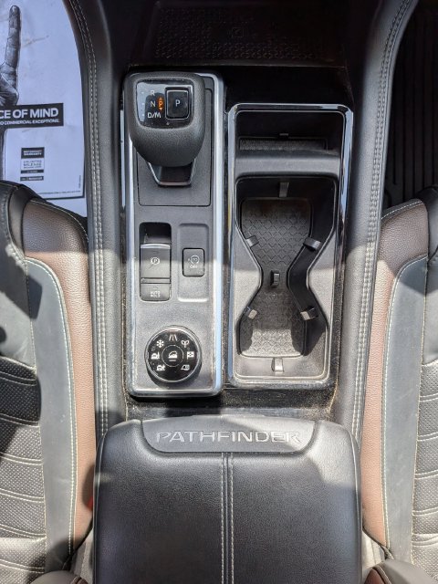 Used 2024 Nissan Pathfinder Platinum AWD/4WD image 15