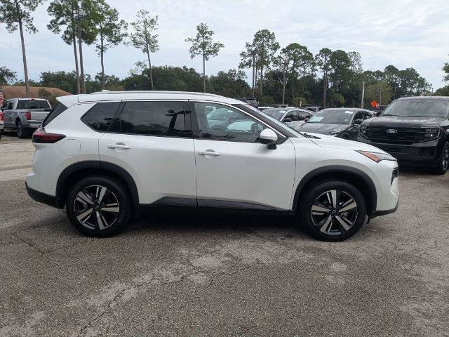 Used 2026 Nissan Rogue SL FWD image 3