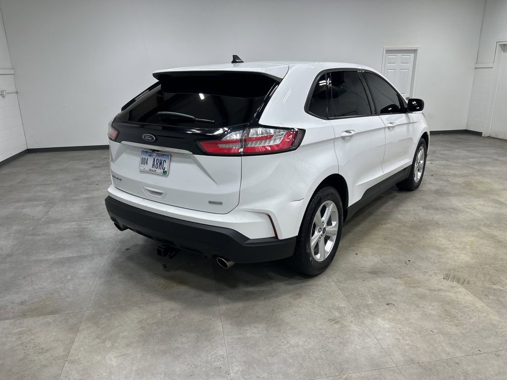 Certified 2020 Ford Edge SE image 5
