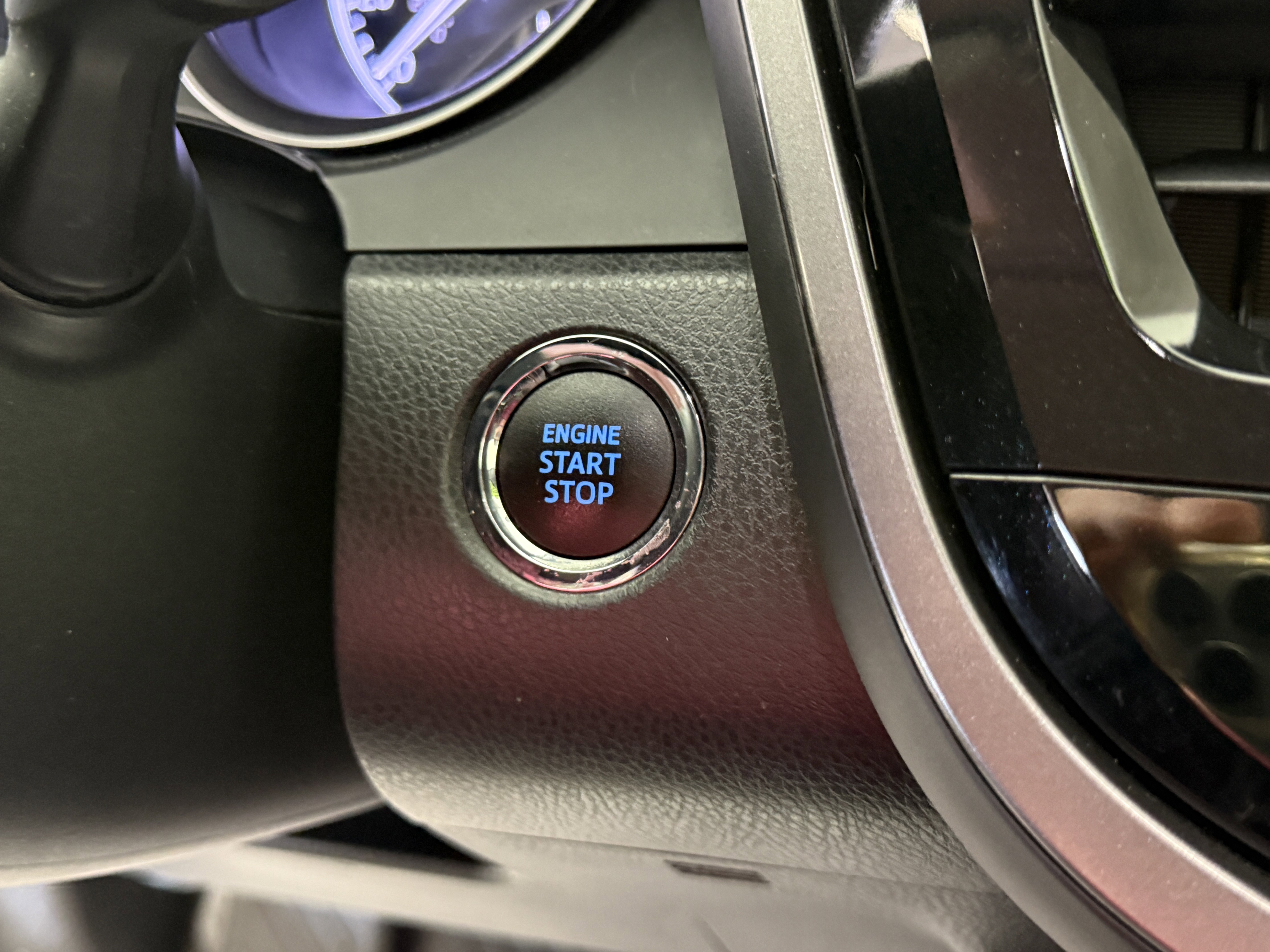 Used 2021 Toyota Camry SE w/ Convenience Package image 26