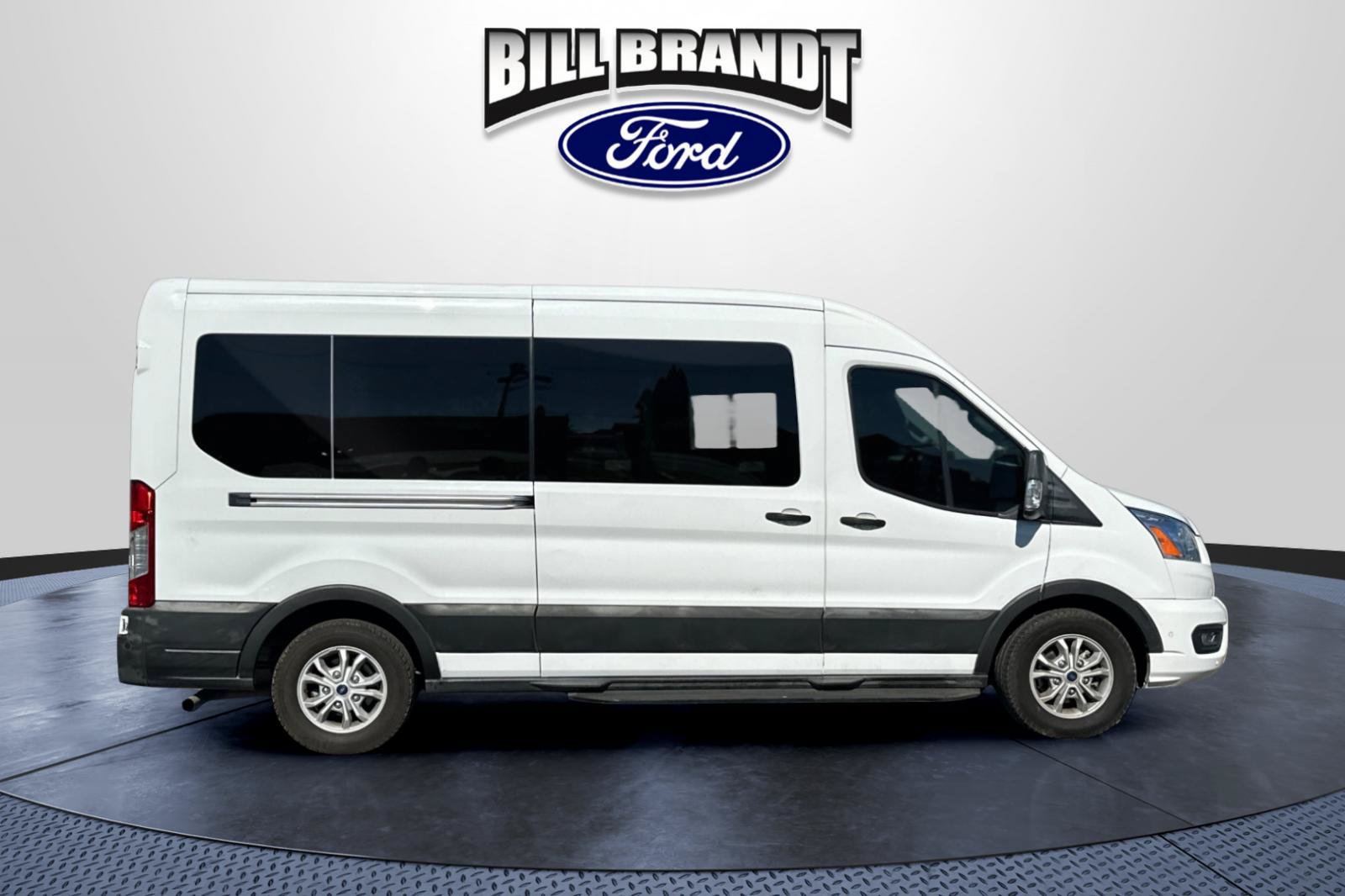 Certified 2021 Ford Transit 350 XLT RWD image 2