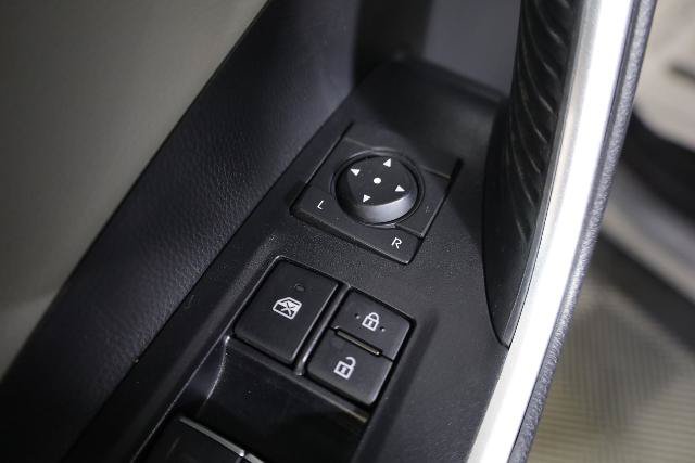 Used 2022 Toyota RAV4 XLE Premium AWD/4WD image 29