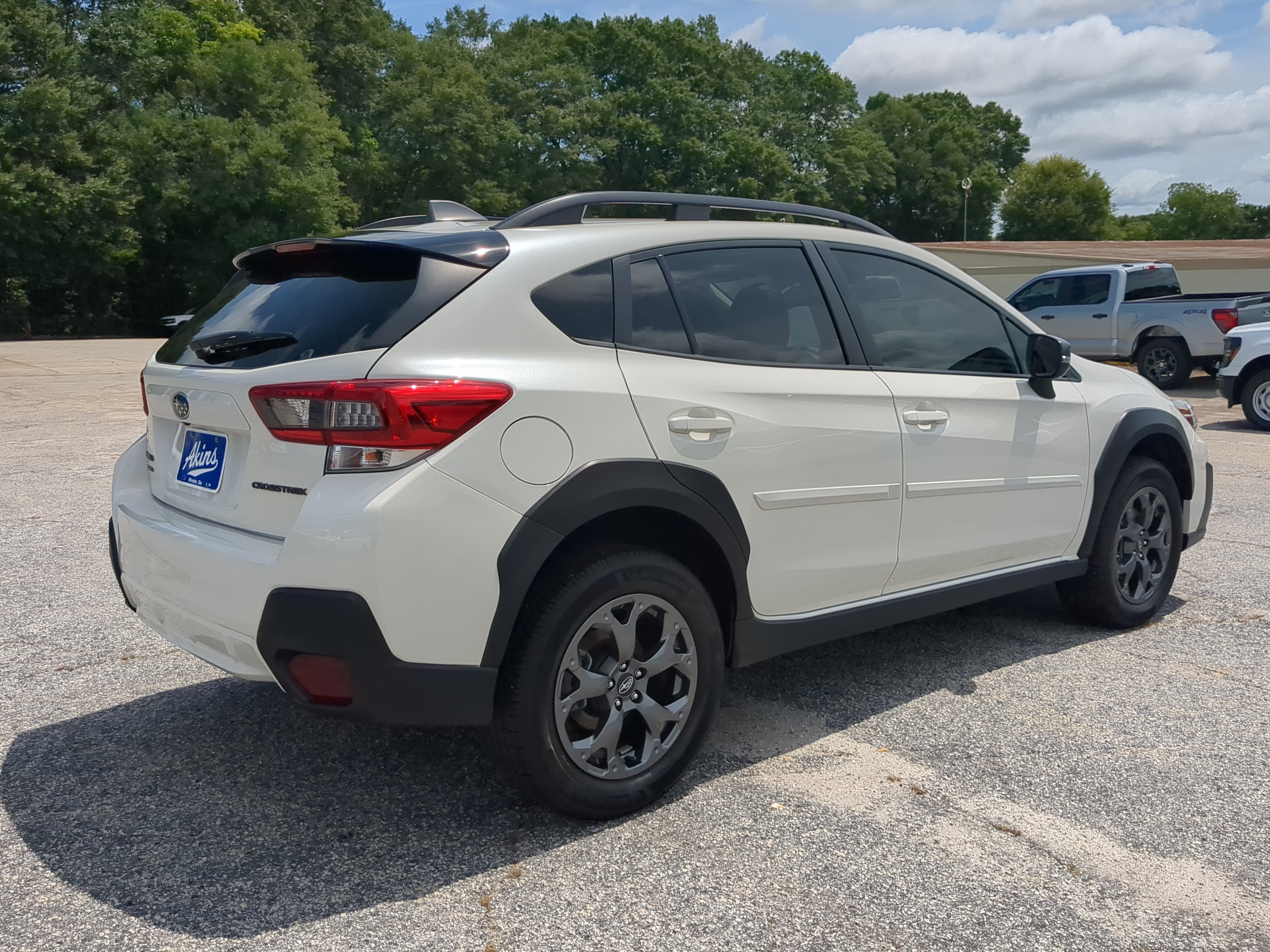 Used 2022 Subaru Crosstrek 2.5i Sport w/ Moonroof Package AWD/4WD image 3