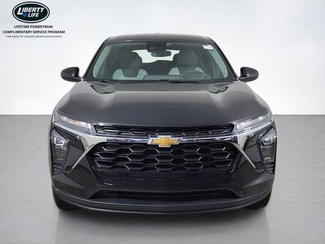 Used 2024 Chevrolet Trax LS w/ LS Convenience Package image 8