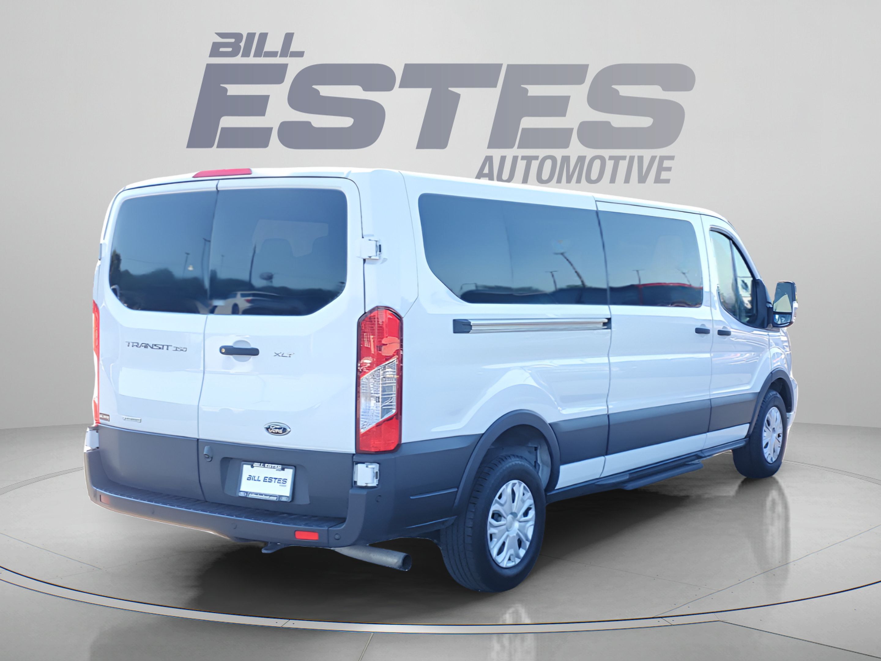 Certified 2023 Ford Transit 350 XLT RWD image 4