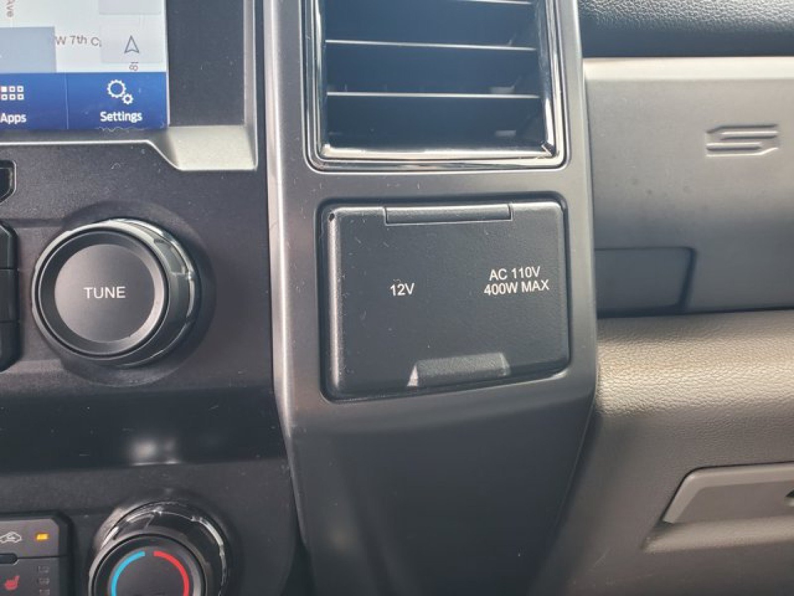 Certified 2021 Ford F250 XLT w/ XLT Premium Package AWD/4WD image 26