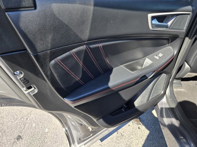 Certified 2024 Ford Edge ST-Line AWD/4WD image 42
