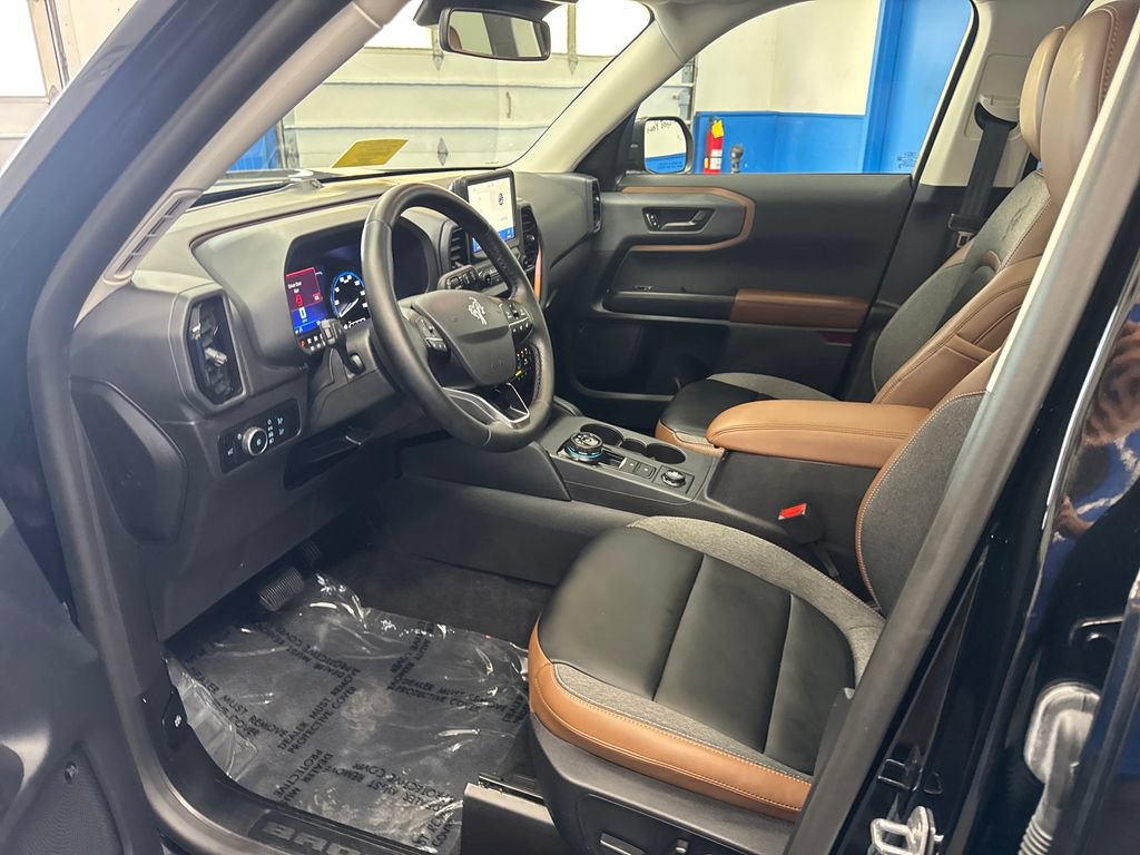 Certified 2024 Ford Bronco Sport Outer Banks w/ Tech Package AWD/4WD image 11