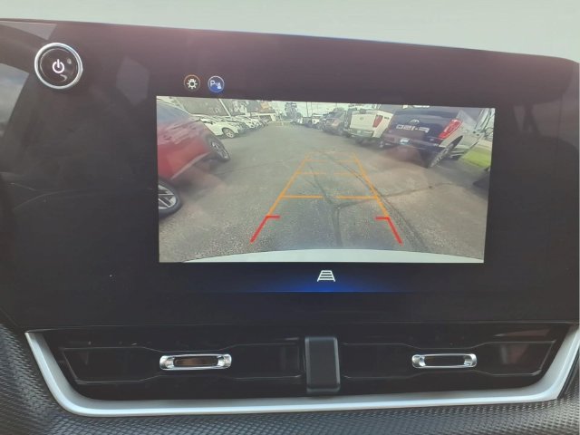 Used 2026 Chevrolet Equinox LT FWD image 19