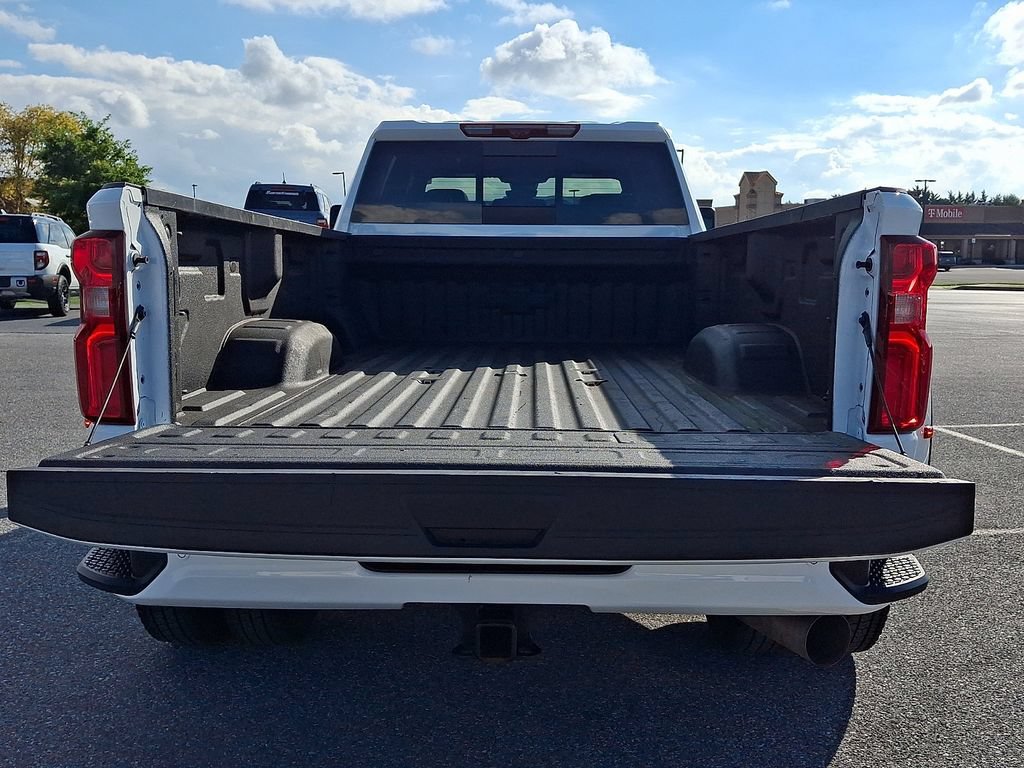 Used 2026 Chevrolet Silverado 3500 High Country w/ High Country Premium Package AWD/4WD image 35