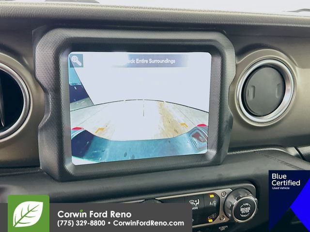 Used 2023 Jeep Gladiator Rubicon w/ LED Lighting Group AWD/4WD image 18