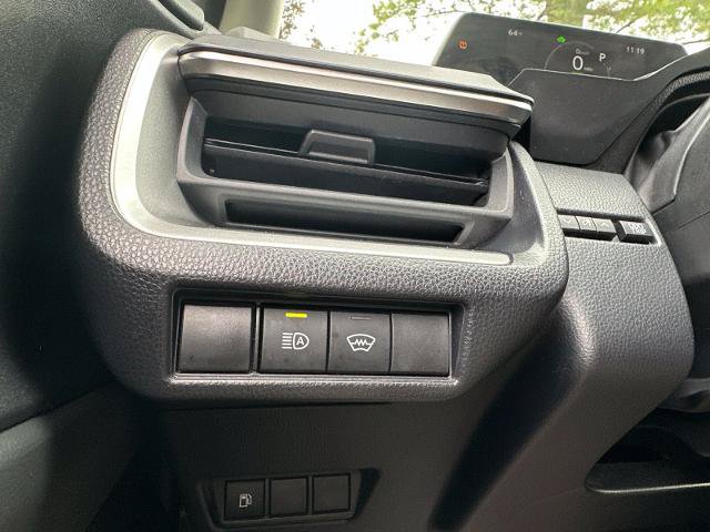 Used 2024 Toyota Prius LE FWD image 23