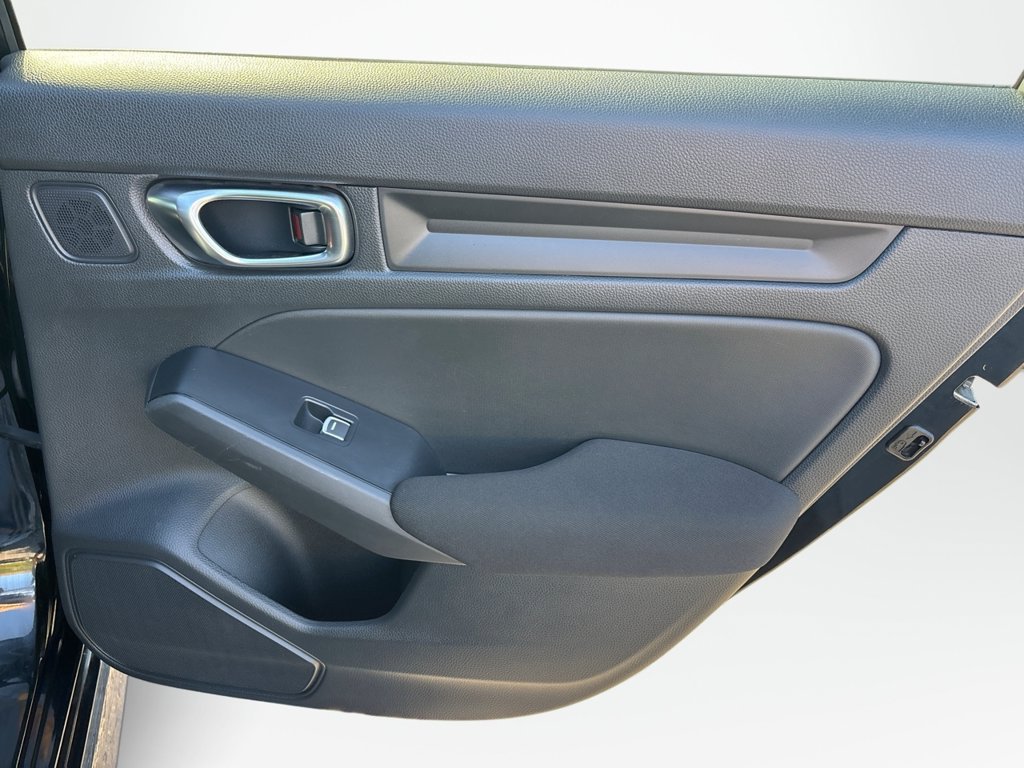 Used 2025 Honda Civic Sport image 17