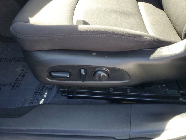 Used 2021 Chevrolet Malibu RS image 13